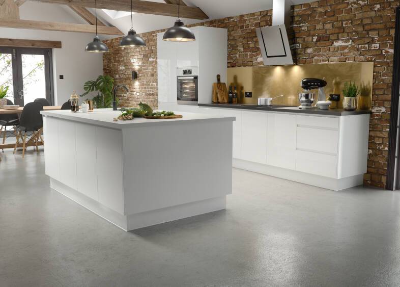 J-Pull Kitchen in Gloss White | Wren Kitchens