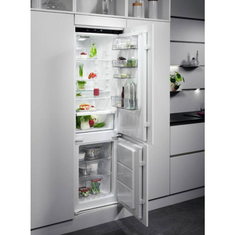 AEG H1772xW546xD549 Integrated 70/30 Fridge Freezer with TwinTech - Frost Free additional image 1
